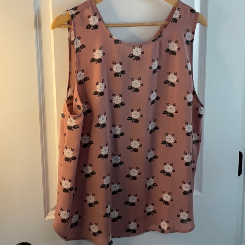 Loft Tank with Back and Floral Detail